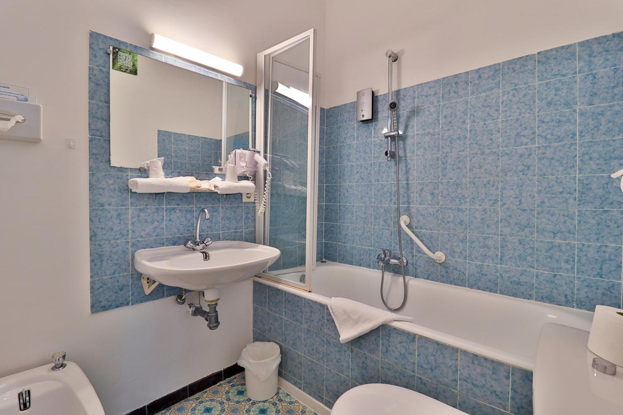 Logis Le Relais Imperial Ξενοδοχείο Saint-Vallier-de-Thiey Εξωτερικό φωτογραφία
