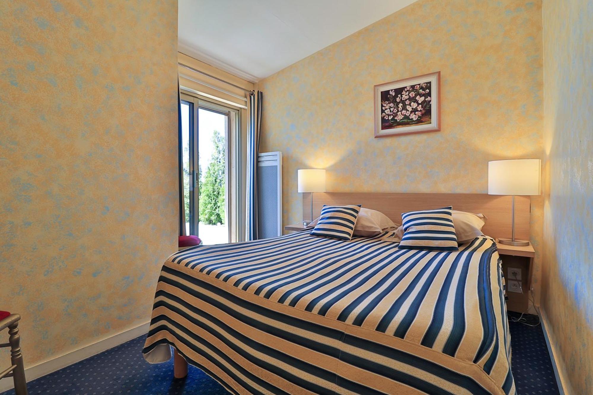Logis Le Relais Imperial Ξενοδοχείο Saint-Vallier-de-Thiey Εξωτερικό φωτογραφία